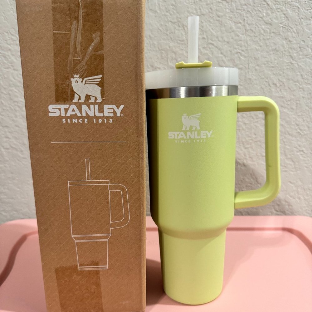 Stanley Adventure Quencher Travel Tumbler in Citron
